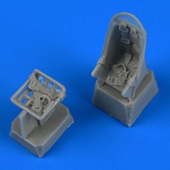 1/72 Junkers Ju-87G-1/Ju-87G-2/Ju-87B-2 Stuka seats with safety