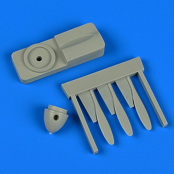 1/72 Yak-3 propeller with tool