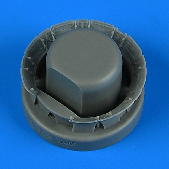 1/72 F4U-1 opened engine flaps for Tamiya