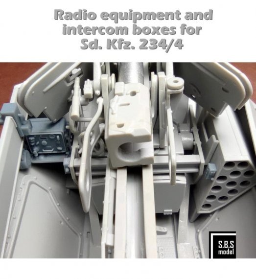 1/35 Sd.Kfz.234/4 Radio Equipment & intercom boxes