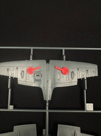 SX-ART Bouchons Soute Spitfire Mk.Vb 1/72 Eduard