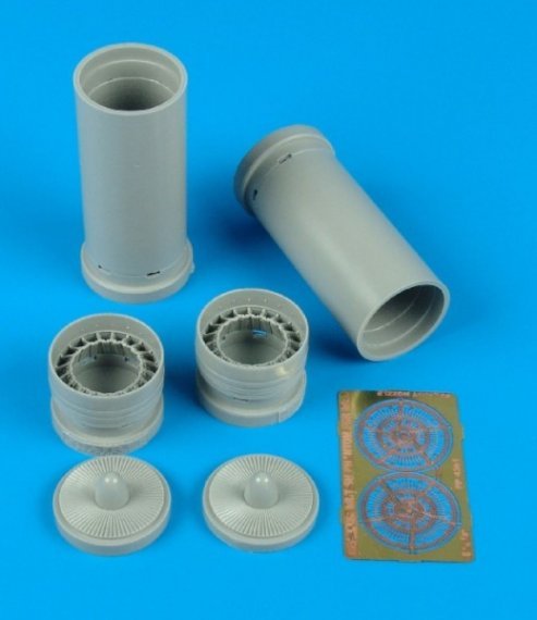 FGR.2 Phantom exhaust nozzles