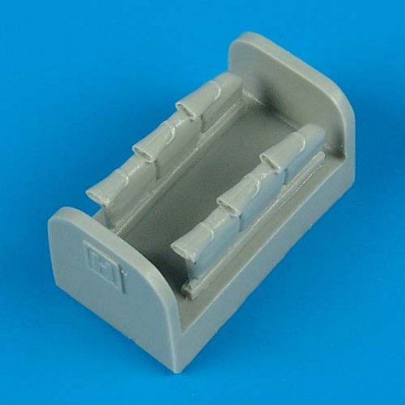 Hurricane Mk. II Fishtail exhaust pipes