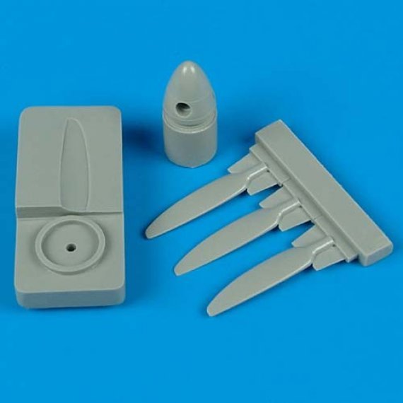 Hawker Hurricane Mk. II propeller w/Tool