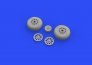 Brassin 1/48 P-51D wheels pointed cross tread image 6