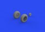 North-American P-51D Mustang wheels block tread 2 1/48 image 1
