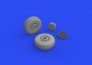 North-American P-51D Mustang wheels block tread 2 1/48 image 2