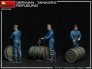 1/35 WWII German Tankers Refueling image 2