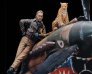Flying Tigers pilot with a leopard (WWII) - 1/35
