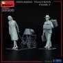 1/35 Refugees Teachers Family 2 figure & luggage image 4