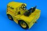 1/32 UNITED TRACTOR GC-340/SM340 tow tractor (dual mounting)