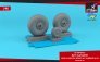 1/48 Avro Lancaster wheels early type with weighted tyres