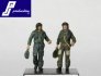 1/72 2x RAF Pilots standing (90')